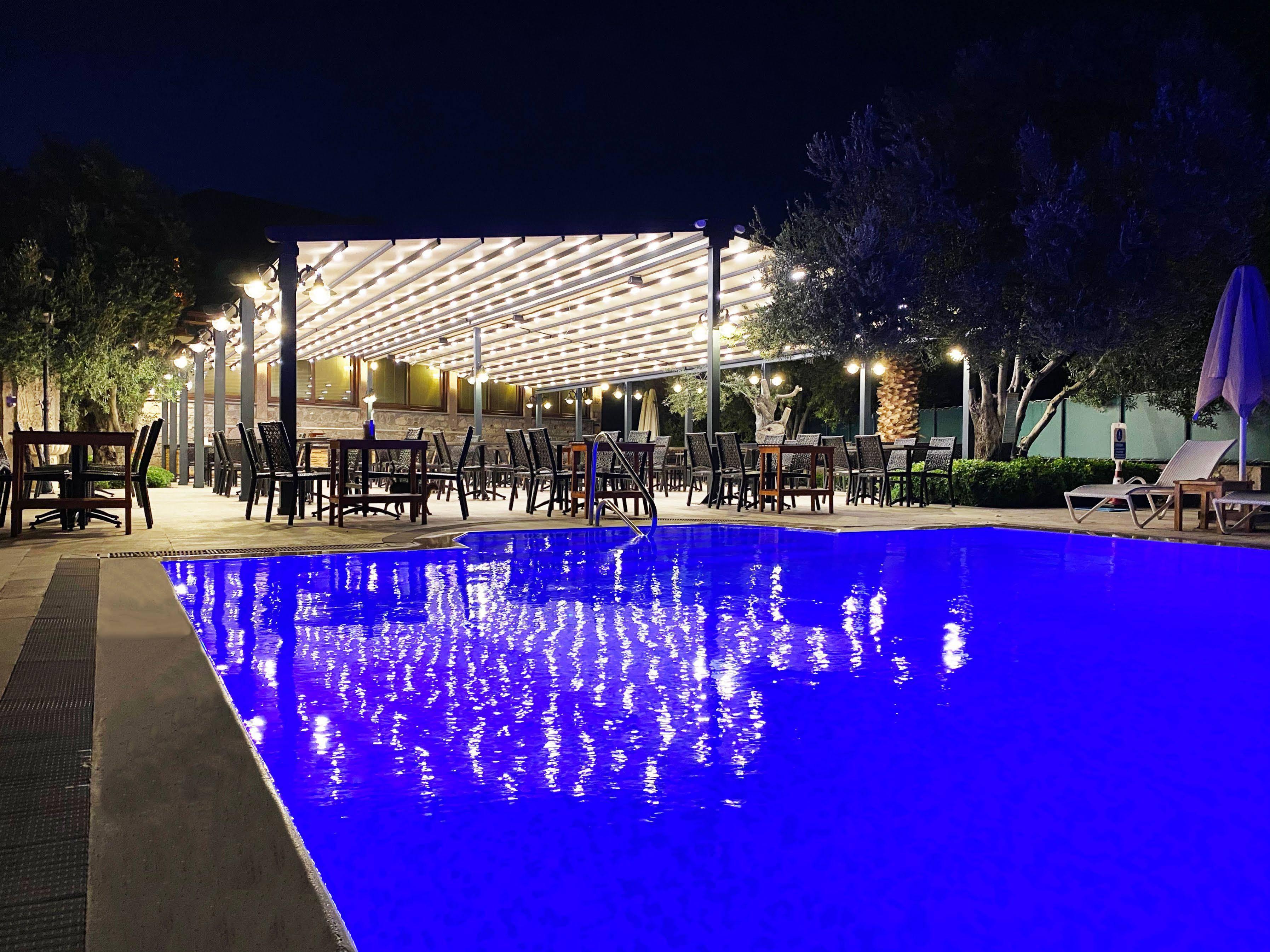 Assos Park Hotel Exterior foto