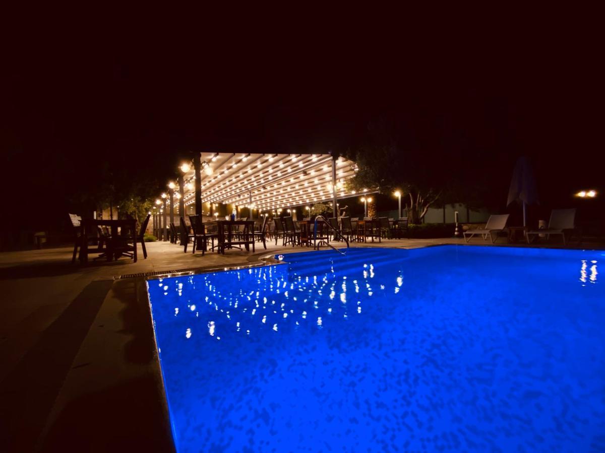 Assos Park Hotel Exterior foto