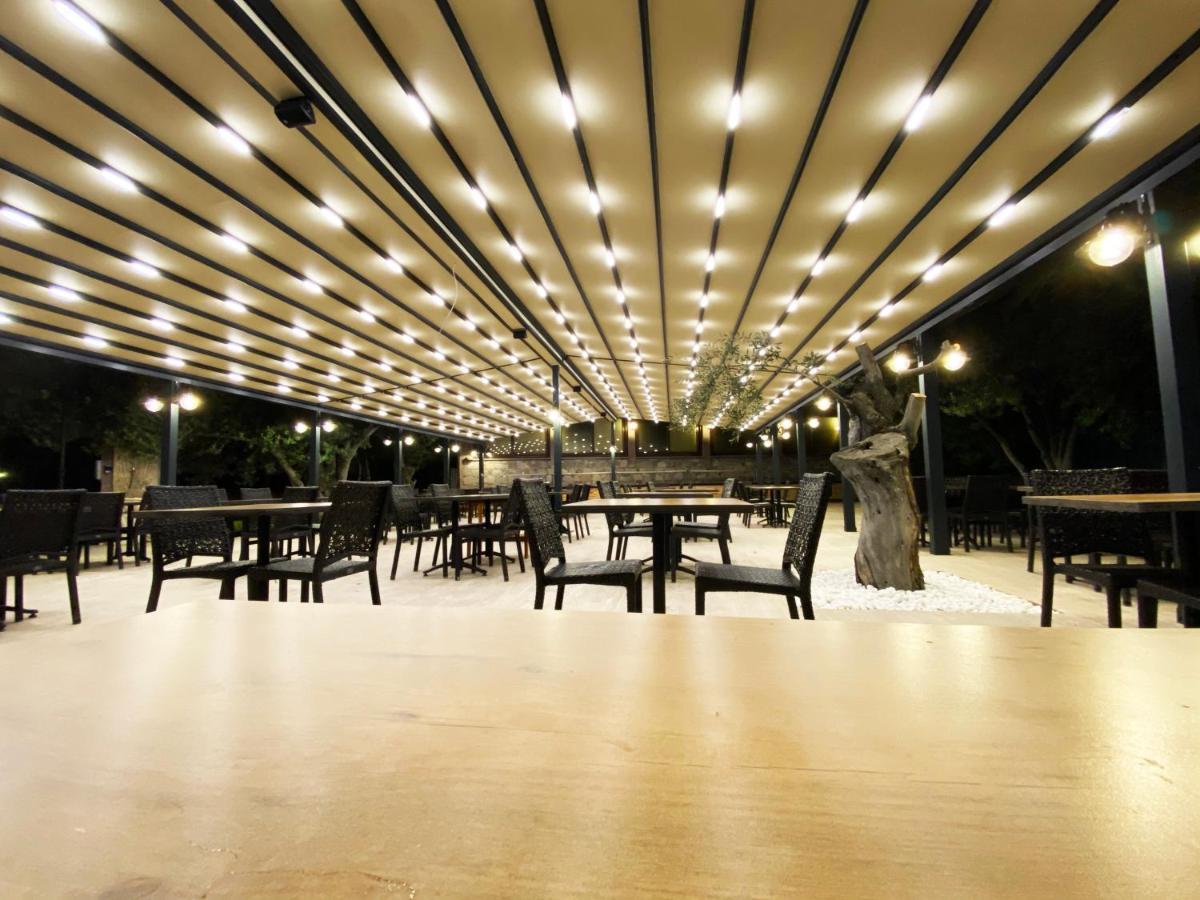 Assos Park Hotel Exterior foto