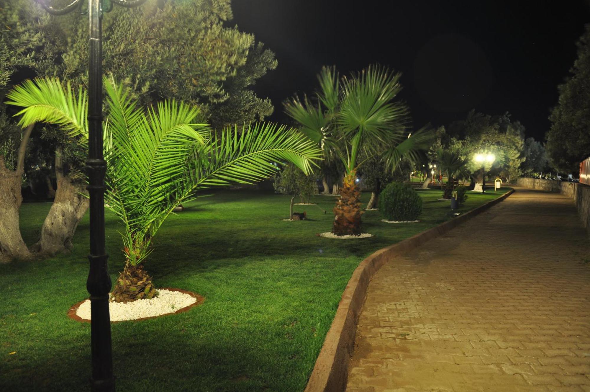 Assos Park Hotel Exterior foto