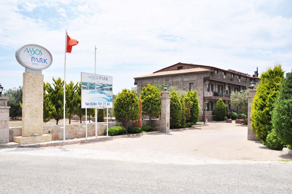 Assos Park Hotel Exterior foto